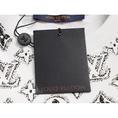 Replica Louis Vuitton LV T-Shirts Short Sleeved For Unisex #1427038 $38.00 USD for Wholesale