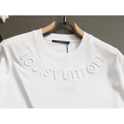 Replica Louis Vuitton LV T-Shirts Short Sleeved For Unisex #1427042 $38.00 USD for Wholesale