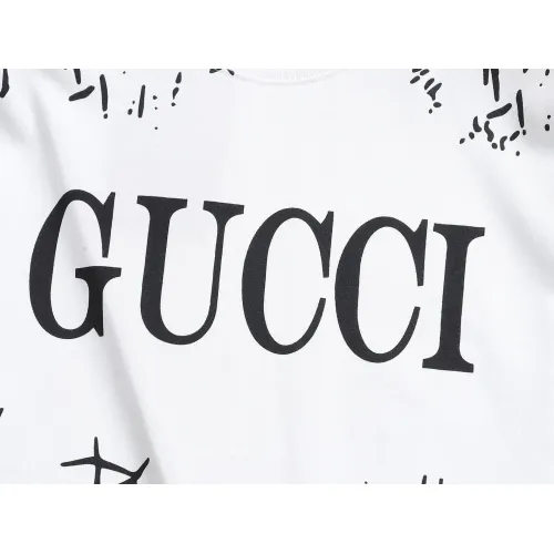 Replica Gucci T-Shirts Short Sleeved For Unisex #1427046 $38.00 USD for Wholesale
