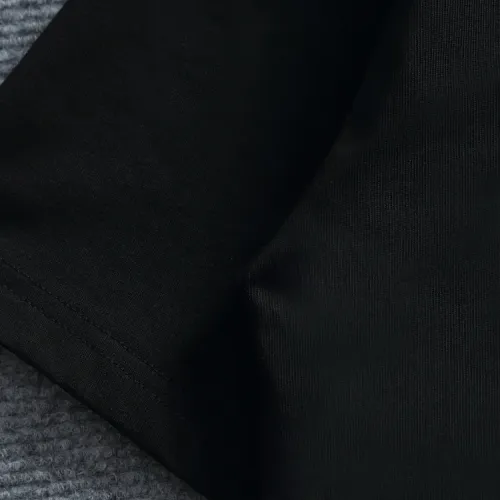 Replica Gucci T-Shirts Short Sleeved For Unisex #1428154 $36.00 USD for Wholesale