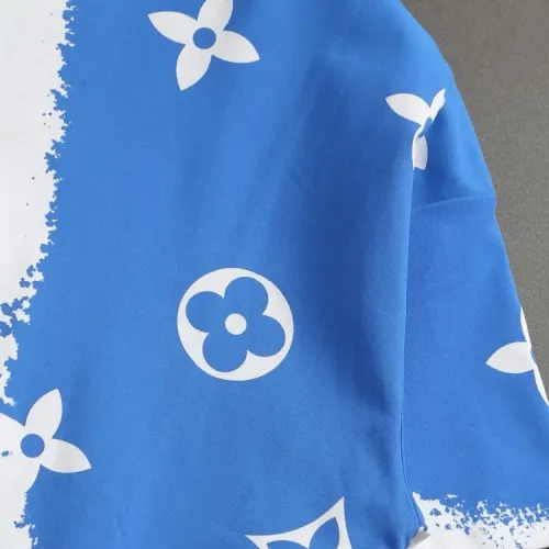 Replica Louis Vuitton LV T-Shirts Short Sleeved For Unisex #1428156 $36.00 USD for Wholesale