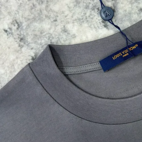 Replica Louis Vuitton LV T-Shirts Short Sleeved For Unisex #1428217 $60.00 USD for Wholesale