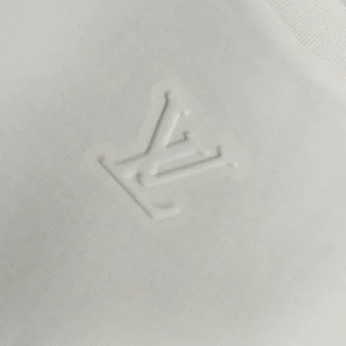 Replica Louis Vuitton LV T-Shirts Short Sleeved For Unisex #1428221 $60.00 USD for Wholesale