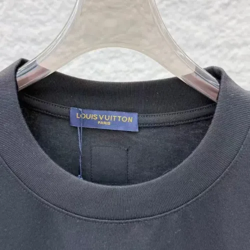 Replica Louis Vuitton LV T-Shirts Short Sleeved For Unisex #1428883 $41.00 USD for Wholesale