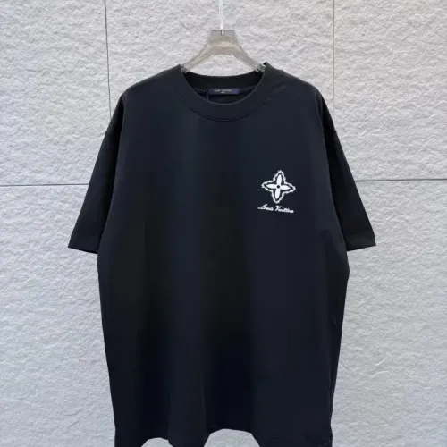 Replica Louis Vuitton LV T-Shirts Short Sleeved For Unisex #1428887 $40.00 USD for Wholesale