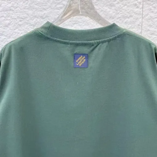 Replica Louis Vuitton LV T-Shirts Short Sleeved For Unisex #1428905 $39.00 USD for Wholesale