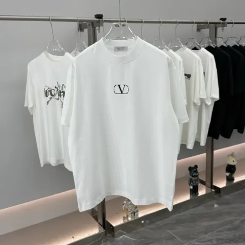 Valentino T-Shirts Short Sleeved For Unisex #1428937 $40.00 USD, Wholesale Replica Valentino T-Shirts