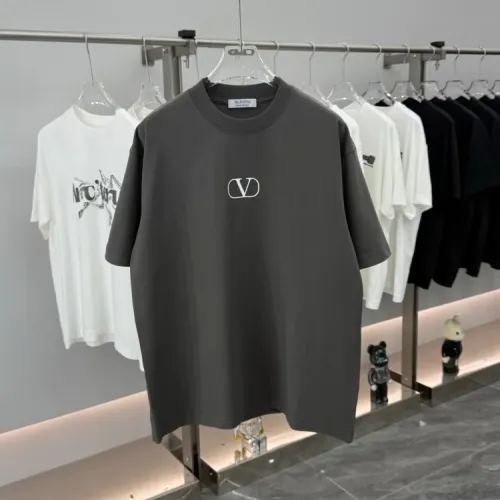 Valentino T-Shirts Short Sleeved For Unisex #1428938 $40.00 USD, Wholesale Replica Valentino T-Shirts