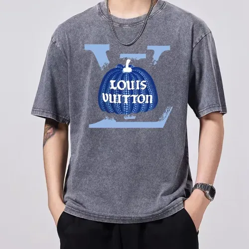 Replica Louis Vuitton LV T-Shirts Short Sleeved For Men #1429572 $45.00 USD for Wholesale