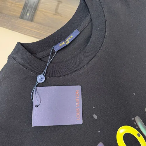 Replica Louis Vuitton LV T-Shirts Short Sleeved For Men #1429758 $45.00 USD for Wholesale