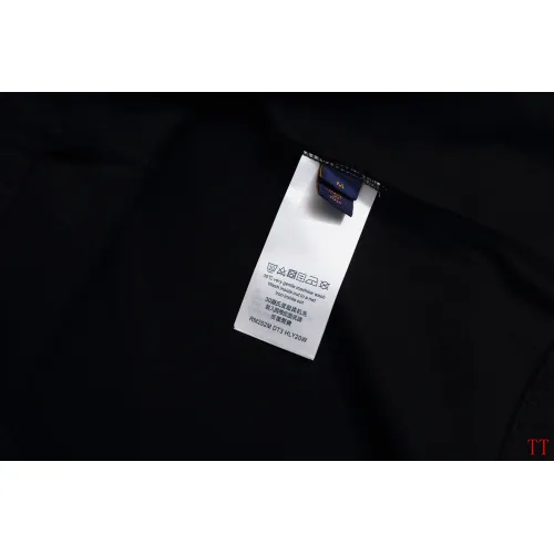 Replica Louis Vuitton LV T-Shirts Short Sleeved For Unisex #1429947 $40.00 USD for Wholesale