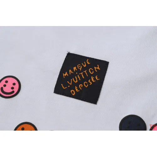 Replica Louis Vuitton LV T-Shirts Short Sleeved For Unisex #1429967 $39.00 USD for Wholesale