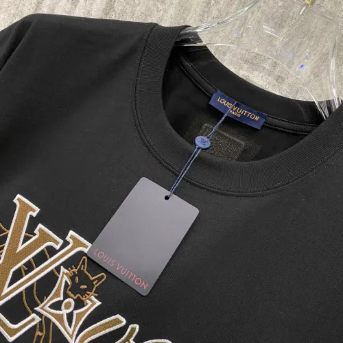 Replica Louis Vuitton LV T-Shirts Short Sleeved For Unisex #1429978 $42.00 USD for Wholesale