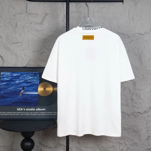 Replica Louis Vuitton LV T-Shirts Short Sleeved For Unisex #1430115 $36.00 USD for Wholesale