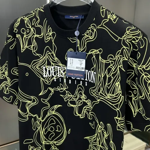 Replica Louis Vuitton LV T-Shirts Short Sleeved For Unisex #1430314 $64.00 USD for Wholesale