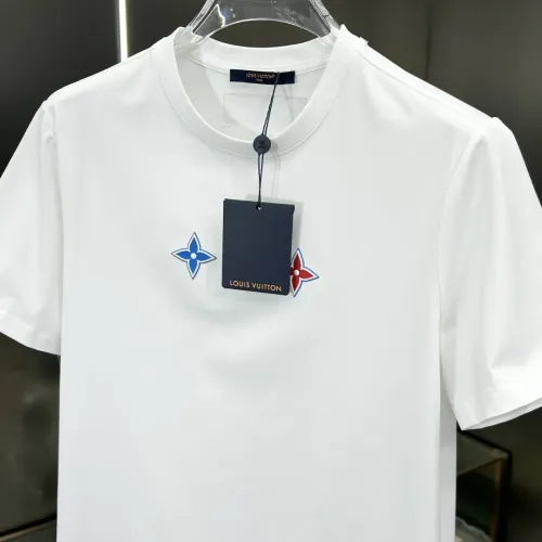 Replica Louis Vuitton LV T-Shirts Short Sleeved For Unisex #1430342 $64.00 USD for Wholesale