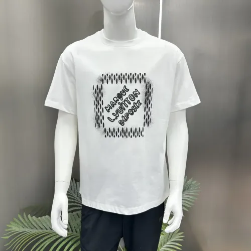 Replica Louis Vuitton LV T-Shirts Short Sleeved For Unisex #1430432 $64.00 USD for Wholesale