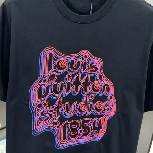 Replica Louis Vuitton LV T-Shirts Short Sleeved For Unisex #1430493 $64.00 USD for Wholesale