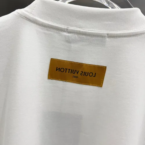 Replica Louis Vuitton LV T-Shirts Short Sleeved For Unisex #1430550 $38.00 USD for Wholesale