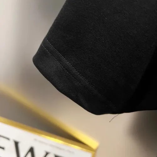 Replica Louis Vuitton LV T-Shirts Short Sleeved For Unisex #1430551 $38.00 USD for Wholesale