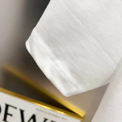 Replica Louis Vuitton LV T-Shirts Short Sleeved For Unisex #1430552 $38.00 USD for Wholesale