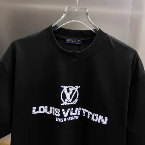 Replica Louis Vuitton LV T-Shirts Short Sleeved For Unisex #1430555 $38.00 USD for Wholesale