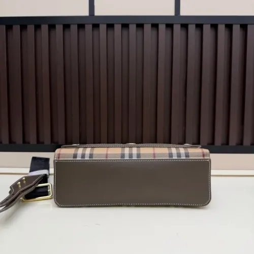 Replica Burberry AAA Quality Messenger Bags For Women #1431794 $96.00 USD for Wholesale